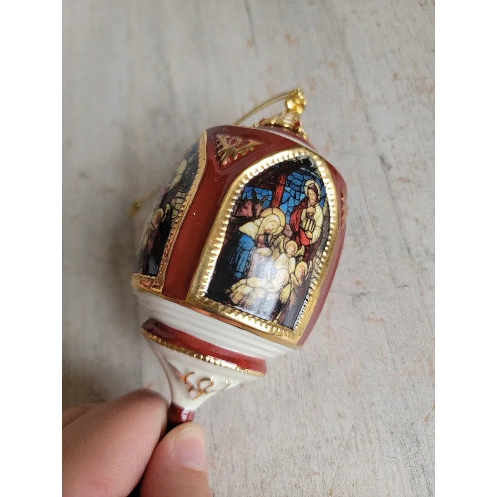 Vintage Bradford nativity scene porcelain ornament Xmas religious